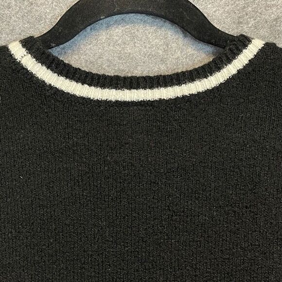 TORRID Sweater Size 2X Black Red Sequin Plaid Lips Crew Neck Pullover Festive - Picture 16 of 16